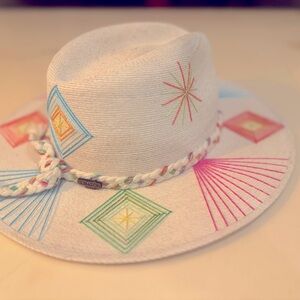 COPY - Stunning Hat, Stiching Details